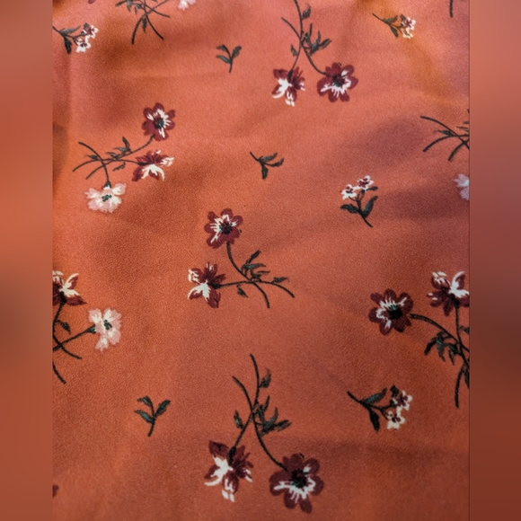 Hollister rusty orange flower flowy skirt - Picture 3 of 3